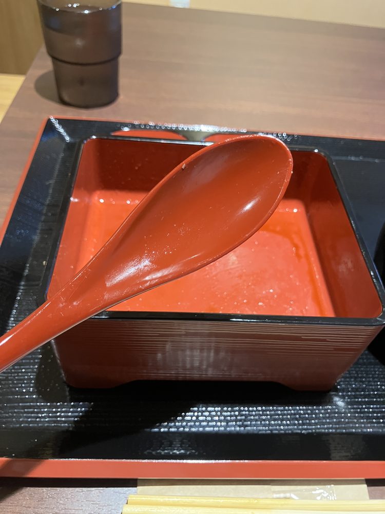 完食したう巻き重のお重