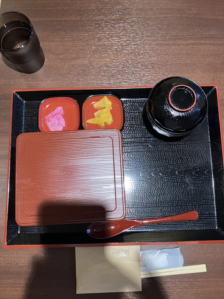 う巻き重の御膳