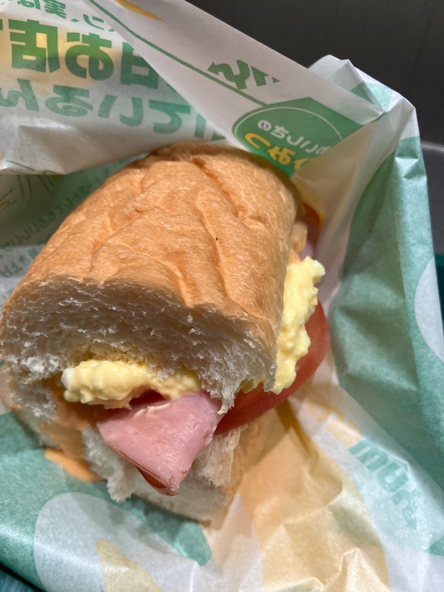 たまご＆ハムのサンドのアップ